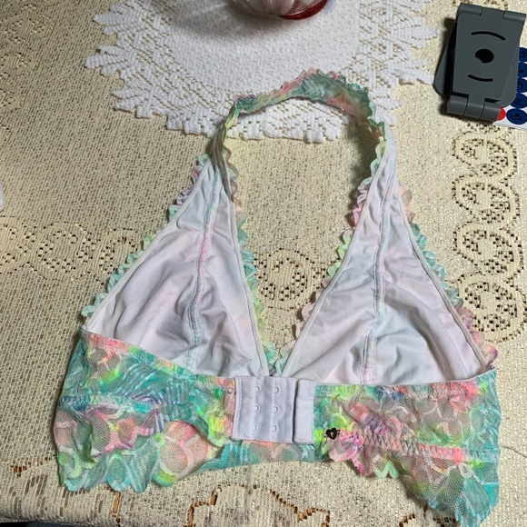 Victoria Secret Women’s Multicolor Lace Halter Bralette Size Medium - Picture 7 of 10